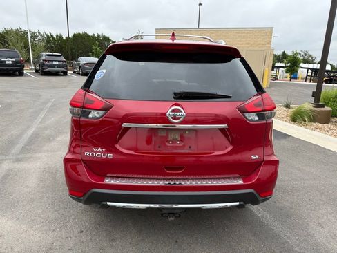 Used 2017 Nissan Rogue SL w/ SL Premium Package FWD image 5