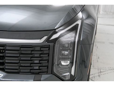 New 2026 Kia Sportage LX image 9