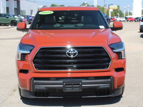 Used 2025 Toyota Sequoia SR5 w/ SR5 Premium Package image 26