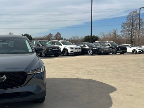 Used 2024 MAZDA CX-5 Carbon Edition image 3