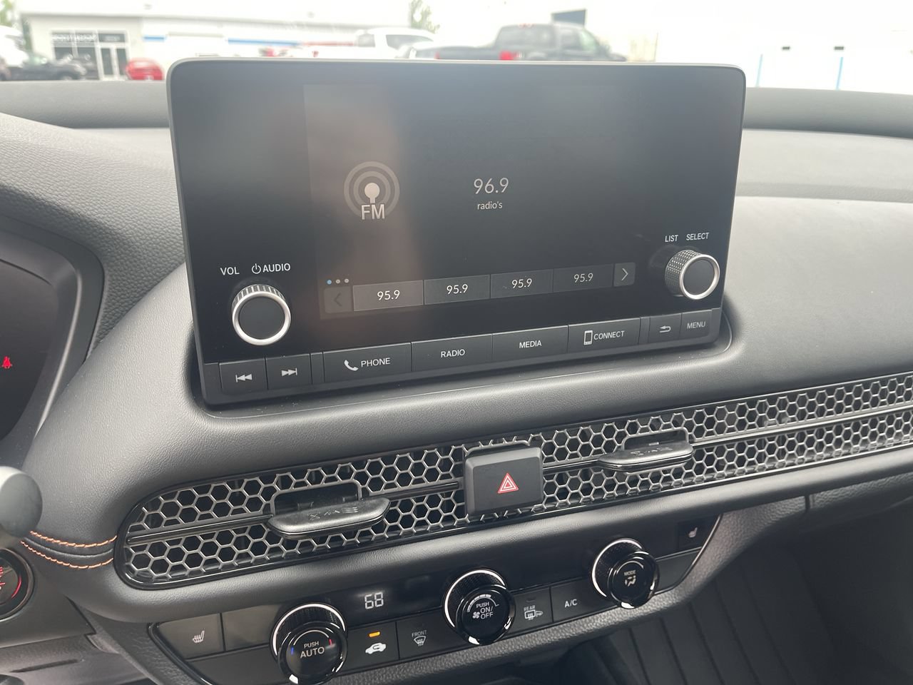 Used 2024 Honda HR-V Sport image 13