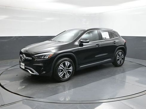 Certified 2025 Mercedes-Benz GLA 250 image 1