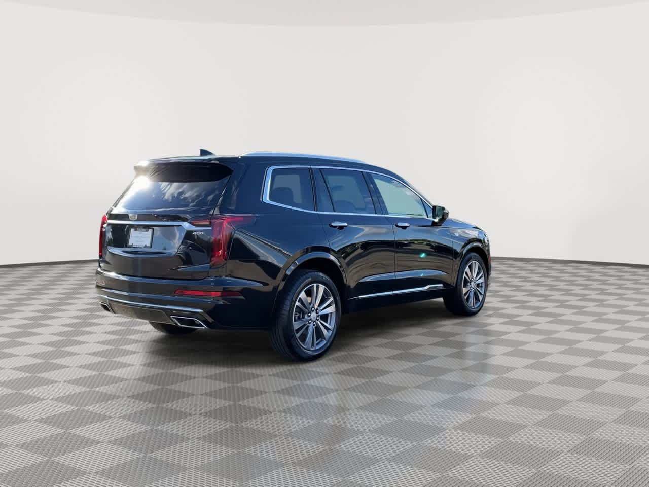 Certified 2024 Cadillac XT6 Premium Luxury w/ Technology Package AWD/4WD image 8