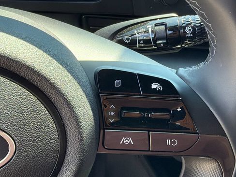 Certified 2025 Hyundai Elantra Sport FWD image 24
