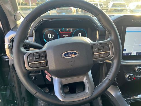 Used 2021 Ford F150 Lariat image 12