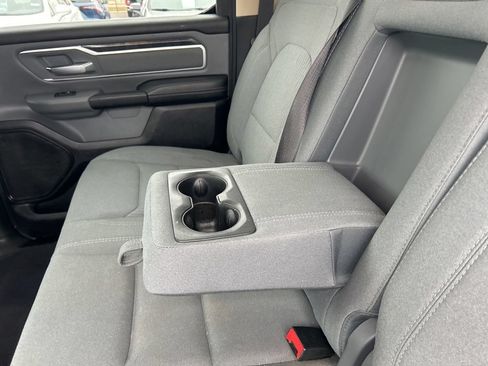 Used 2020 RAM 1500 Big Horn AWD/4WD image 32