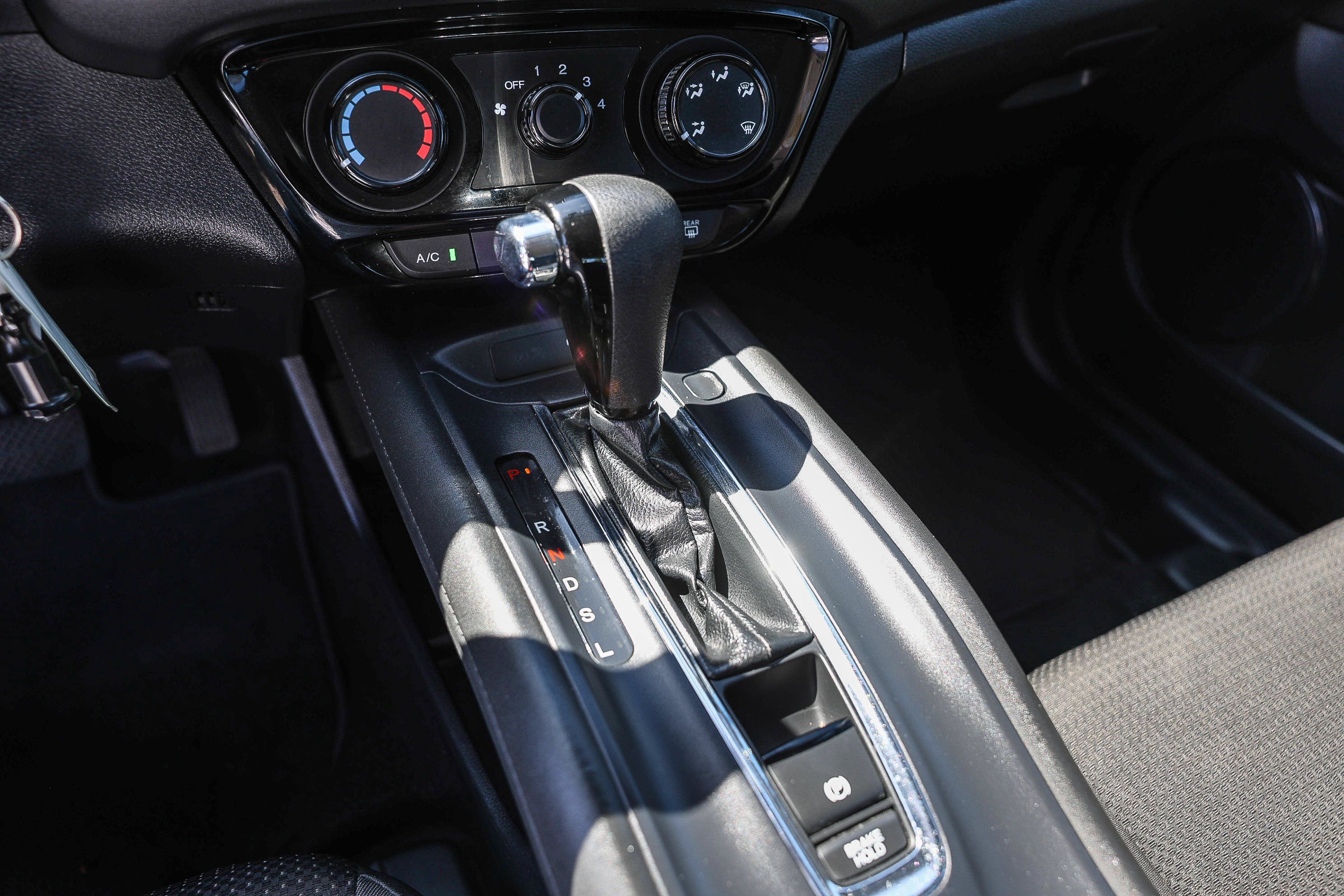 Certified 2020 Honda HR-V LX image 12