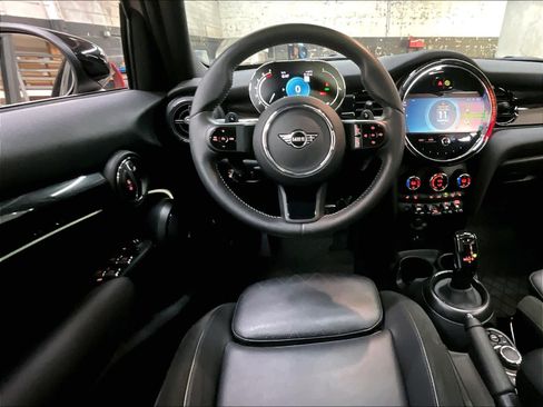 Used 2024 MINI Cooper S w/ Signature Upholstery Package FWD image 8