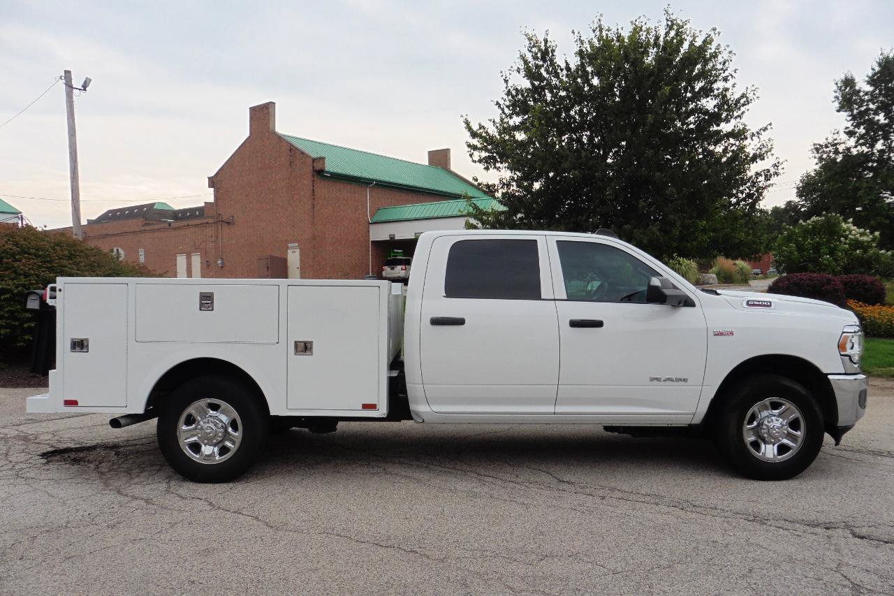 Used 2022 RAM 2500 Tradesman w/ Chrome Appearance Group RWD image 18