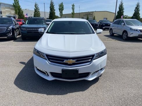 Used 2018 Chevrolet Impala LT w/ LT Convenience Package FWD image 9