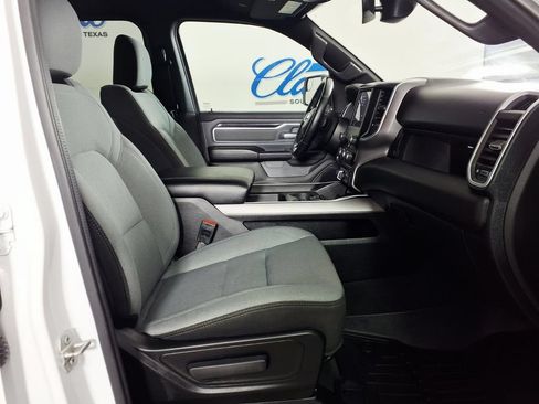 Used 2023 RAM 1500 Big Horn AWD/4WD image 12
