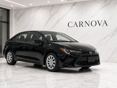 Used 2020 Toyota Corolla LE FWD image 5