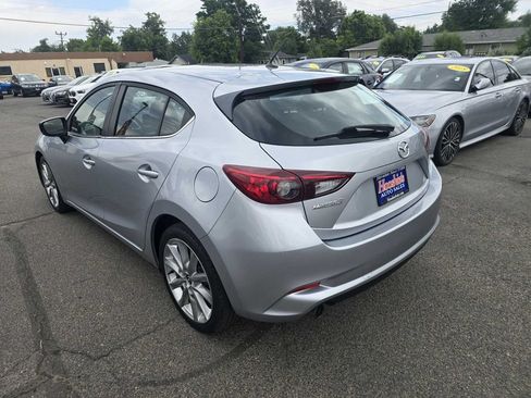 Used 2017 MAZDA MAZDA3 Touring FWD image 11