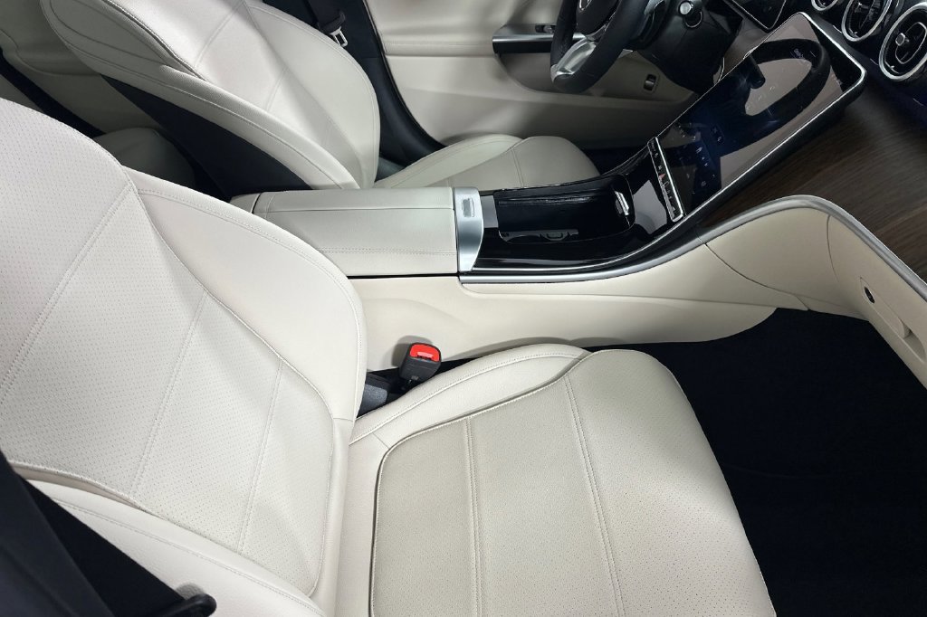 Certified 2026 Mercedes-Benz C 300 Sedan image 18