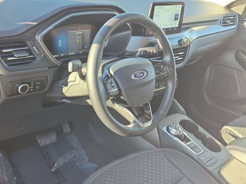 Used 2026 Ford Escape Active w/ Cold Weather Package FWD image 14