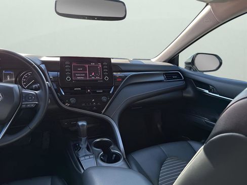 Used 2023 Toyota Camry SE image 23