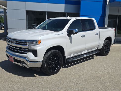 Used 2025 Chevrolet Silverado 1500 LTZ AWD/4WD image 1
