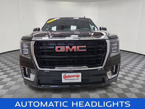 Used 2022 GMC Yukon XL SLE w/ Gmc Pro Safety Plus Package AWD/4WD image 5