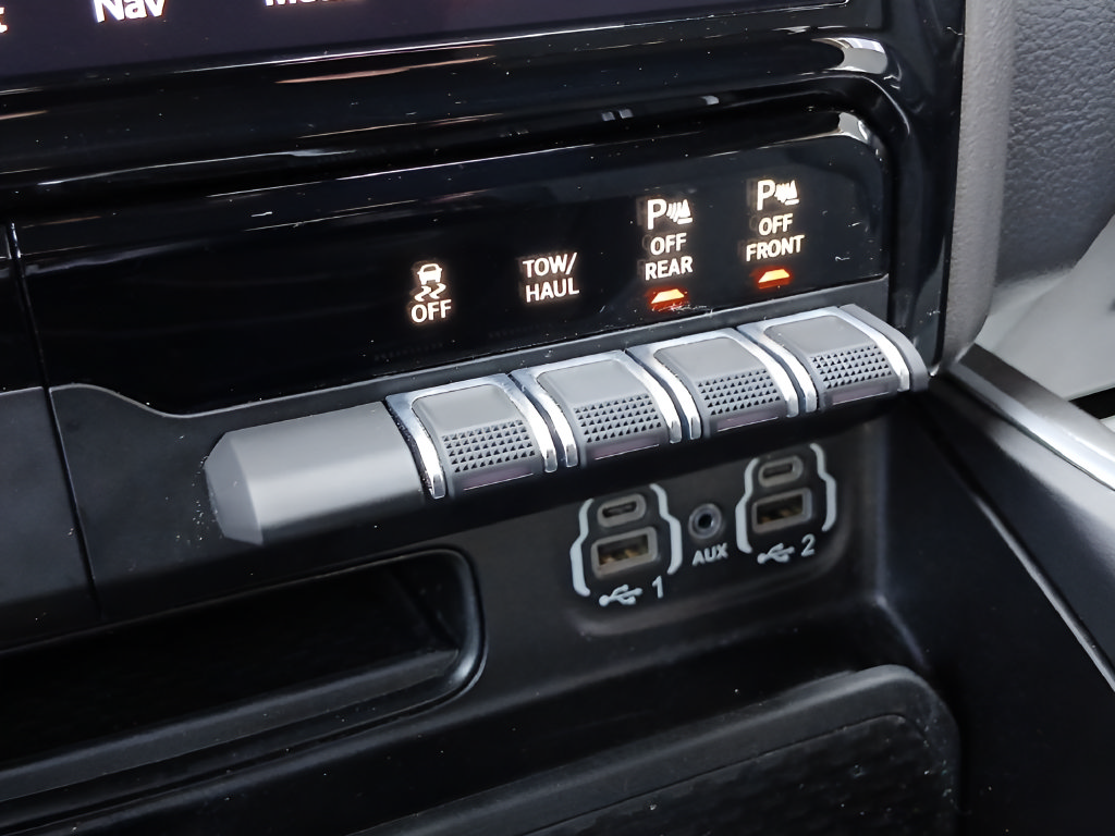 Used 2023 RAM 1500 Big Horn AWD/4WD image 21