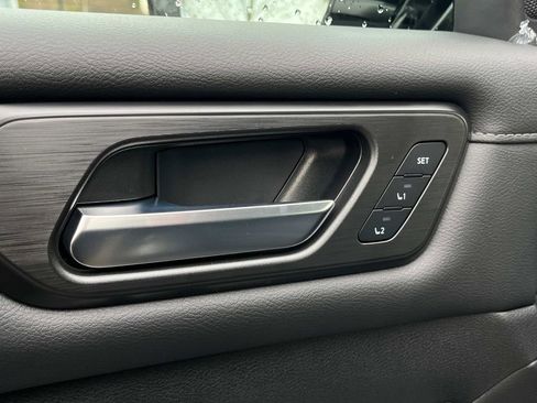 New 2026 Nissan Armada SL w/ Captain's Chari Seat Package image 33