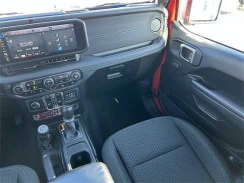 Used 2025 Jeep Wrangler Unlimited Rubicon 4xe w/ Convenience Group image 36