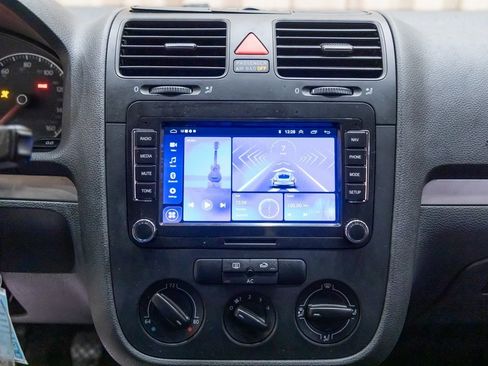 Used 2008 Volkswagen Rabbit S image 15