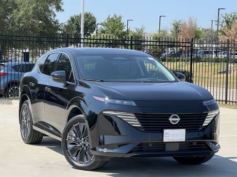 Used 2025 Nissan Murano Platinum w/ Cargo Package AWD/4WD image 2