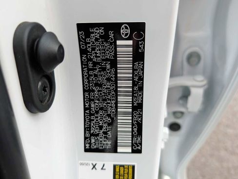 Used 2023 Toyota Corolla LE image 25