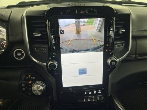 Used 2023 RAM 1500 Laramie AWD/4WD image 16