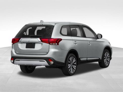 Used 2020 Mitsubishi Outlander SEL FWD image 2