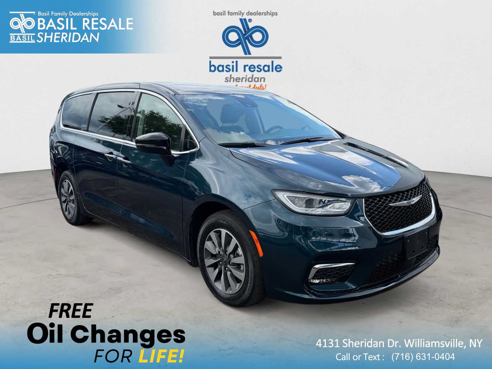 Used 2024 Chrysler Pacifica Limited FWD image 1
