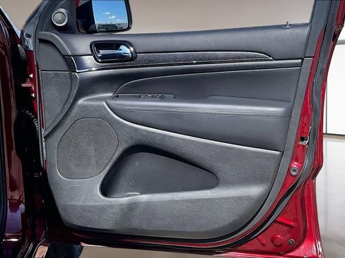 Used 2020 Jeep Grand Cherokee High Altitude RWD image 19