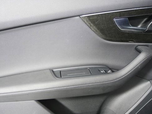 Used 2023 Audi Q7 2.0T Premium Plus w/ Premium Plus Package image 13