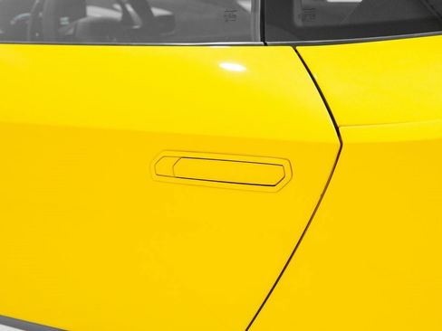 Used 2018 Lamborghini Huracan Performante image 39