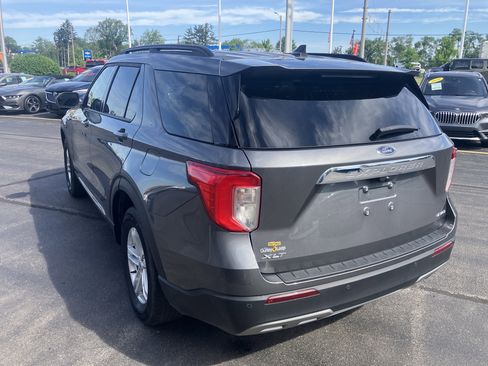 Used 2023 Ford Explorer XLT w/ Equipment Group 202A AWD/4WD image 5