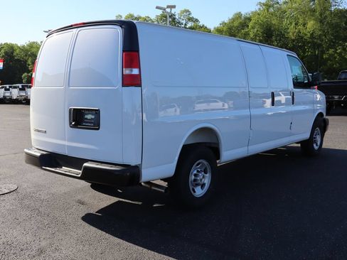 New 2026 Chevrolet Express 2500 Extended w/ Driver Convenience Package RWD image 28