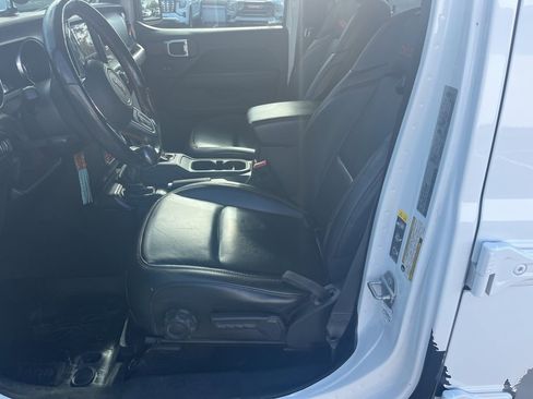 Used 2020 Jeep Gladiator Mojave image 10