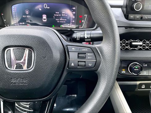 Used 2023 Honda Accord EX image 23