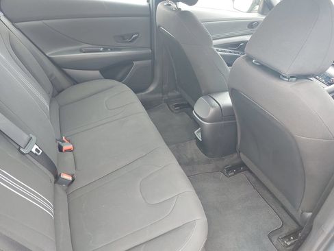 Used 2025 Hyundai Elantra Sport FWD image 32