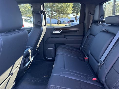 Used 2024 Chevrolet Silverado 1500 High Country image 24