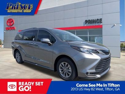 New 2026 Toyota Sienna XLE