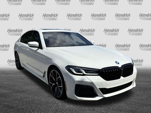 Used 2023 BMW 540i w/ M Sport Package RWD image 2