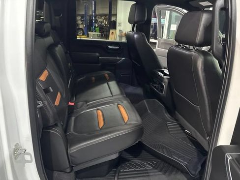 Certified 2020 GMC Sierra 2500 AT4 w/ AT4 Premium Package AWD/4WD image 39