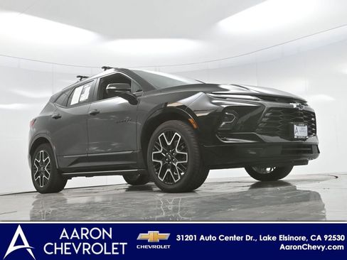 Used 2024 Chevrolet Blazer RS w/ Driver Confidence II Package FWD image 2