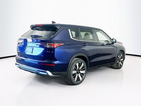 Used 2025 Mitsubishi Outlander SE AWD/4WD image 9