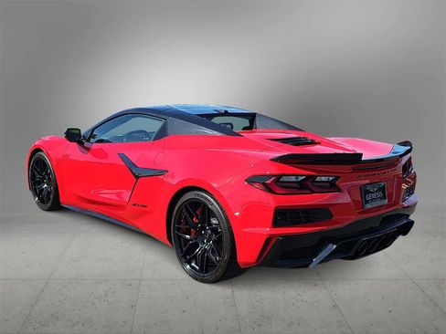 Used 2024 Chevrolet Corvette Z06 w/ Stealth Interior Trim Package image 6