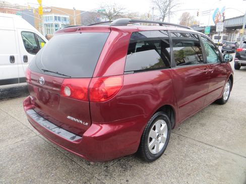Used 2007 Toyota Sienna LE image 22
