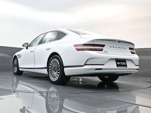 Used 2024 Genesis G80 image 24
