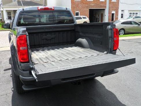 Used 2022 Chevrolet Colorado LT w/ LT Convenience Package image 34