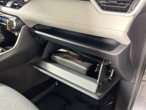 Used 2025 Toyota RAV4 XLE w/ Convenience Package FWD image 35